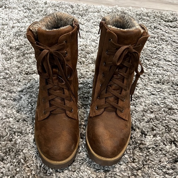 Suede Steve Madden block boots - Picture 2 of 4